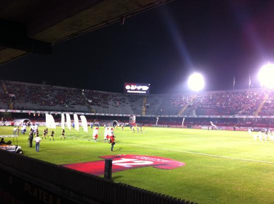el Estadio Luis Pirata Fuente